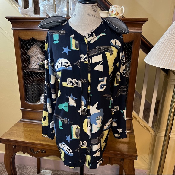 Laurel by Escada 100% Silk Blouse in Excellent w.  Size 36/US 6. - Picture 11 of 12